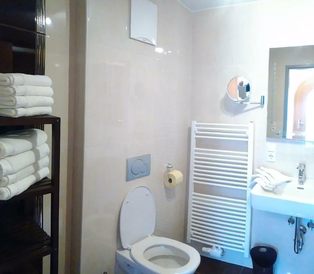 Kreidl Ilse Apartment